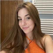 profesora de repaso y apoyo a niños de primaria